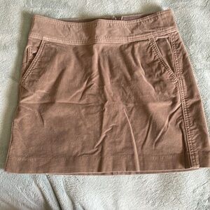 Banana Republic size 4 stretch corduroy khaki skirt